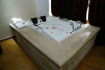 Bouery Hotell Kfar Yassine Exteriör bild